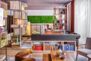 Istumisnurk majutusasutuses IntercityHotel Nürnberg