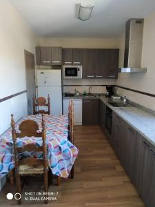 Kuchyň nebo kuchyňský kout v ubytování Casa Los Caños de Setenil