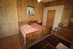 Postel nebo postele na pokoji v ubytování Riversong Centre Thermal