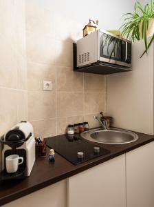 Kuchyňa alebo kuchynka v ubytovaní Europe Heart Apartment for 9