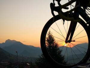 Jízda na kole v ubytování Grem Bike Hostel nebo okolí + 32 fotografií
