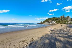 Foto de la galería de Pacific Regis Beachfront Holiday Apartments en Gold Coast