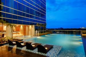 Πισίνα στο ή κοντά στο Savoy Hotel Mactan