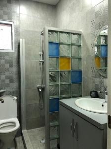 Ett badrum på Villa NiNo