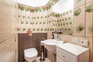 A bathroom at Rent like home - Morskie Oko IV
