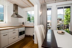 Kuhinja oz. manjša kuhinja v nastanitvi Apartments Blaickner