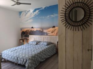 Postel nebo postele na pokoji v ubytování Chambre La Caunette