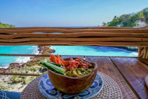 Jídlo v rezortu nebo okolí