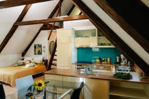 Η κουζίνα ή μικρή κουζίνα στο Boutique Hotel Romantick