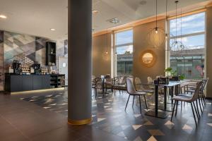 Restaurace v ubytování Holiday Inn - the niu, Ridge Halle Central Station by IHG