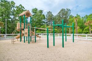 Zona de juegos para niños en Greensprings Vacation Resort