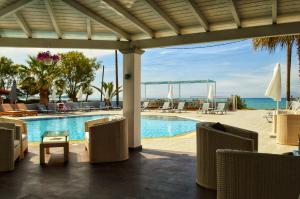 Bazén v ubytování SunRose Beach Aparthotel nebo v jeho okolí + 37 fotografií