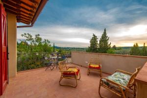 Balkón alebo terasa v ubytovaní Agriturismo Villa Ulivello in Chianti