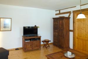 TV/Unterhaltungsangebot in der Unterkunft Wohnung 5 Haus Borgwardt
