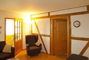 Ein Sitzbereich in der Unterkunft Wohnung 5 Haus Borgwardt