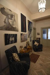 A seating area at A Casa dell'Artista ViKi
