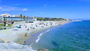 Gallery image of Appartamenti Lungomare Savona in Savona