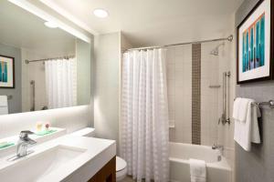 Koupelna v ubytování Hyatt Place Austin Downtown