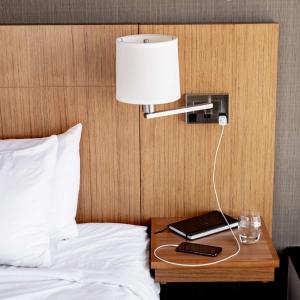 Postel nebo postele na pokoji v ubytování Hyatt Place Austin Downtown