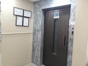 Vonios kambarys apgyvendinimo įstaigoje Apart Hotel Gvar