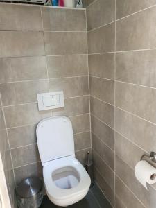 
A bathroom at Zeezucht
