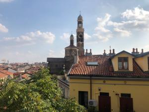 Fotografia z galérie ubytovania La mansarda sui Navigli v Miláne