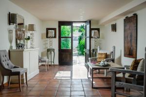 Zona de estar de YIT La Casona del Arco