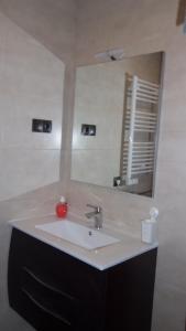 Ванная комната в Apartamentos "Casa Rural de Aldea"