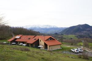 Gallery image of Apartamentos La Senda in San Juan de Parres