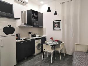 Una cocina o zona de cocina en ASV Apartments