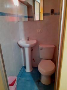 Koupelna v ubytování Hostal kuntur cusco