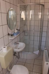 Koupelna v ubytování Pastis - Staffless with Self Check-In