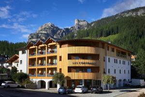 Γενική θέα στο βουνό ή θέα στο βουνό από  αυτό το ξενοδοχείο διαμερισμάτων