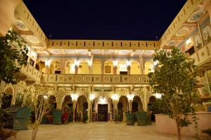 Η πρόσοψη ή η είσοδος του Hotel Shahi Palace Mandawa
