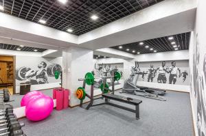 Fitness center at/o fitness facilities sa Renion Hills Hotel