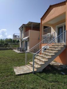 The building in which the holiday home is located