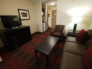 Best Western Plus Red Deer Inn & Suite