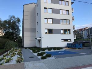 Budova, v ktorej sa apartmán nachádza