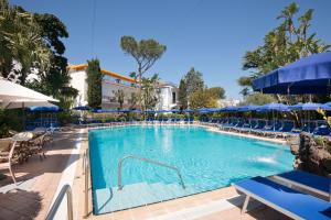 Bazén v ubytování Hotel Floridiana Terme nebo v jeho okolí