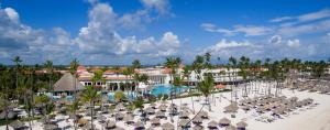 Bazén v ubytování Paradisus Palma Real Golf & Spa Resort All Inclusive nebo v jeho okolí