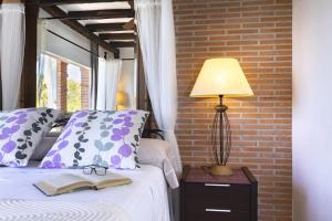 Apartamento Playa Centro Vistas Mar客房内的一张或多张床位