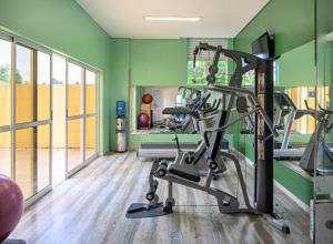 Fitness centrum a/nebo fitness zařízení v ubytování Hotel Nacional Inn Curitiba Santa Felicidade