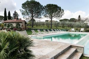 Πισίνα στο ή κοντά στο Villa San Marco con piscina