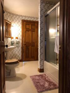 Ванная комната в Aiken Manor B&B