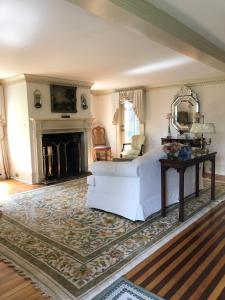 A kitchen or kitchenette at Aiken Manor B&B