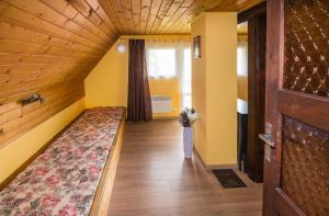 Letto o letti in una camera di Chata Hansenka