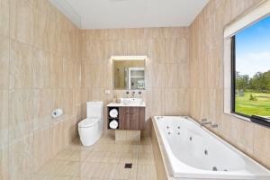 A bathroom at Ana Mandara Luxury Bed & Breakfast