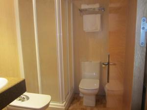 Koupelna v ubytování Hotel Totana Sur