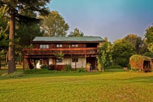 Κήπος έξω από το Rainbow Lodge