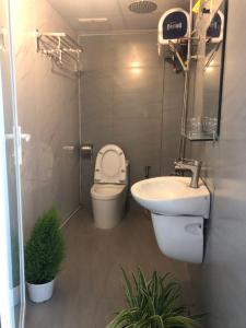 Phòng tắm tại Du Miên House
